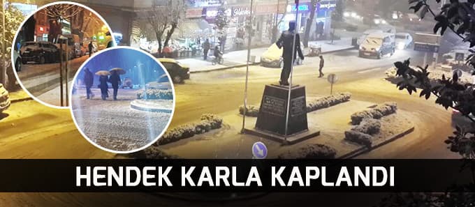 Hendek'te Mart kapıdan baktırıyor
