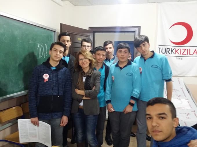 İmam Hatipli çğrenciler kan verdi