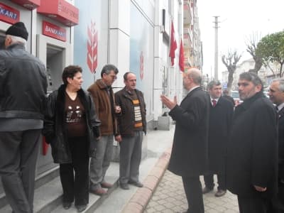 Ekonomik Krizin Etkilerini Kendi Gözleriyle Gördü