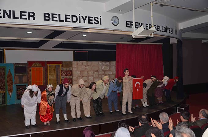 Çanakkale Destanı Erenler'de Sahnelendi