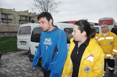 Futbola Yine Kavga Karıştı: 3 Yaralı