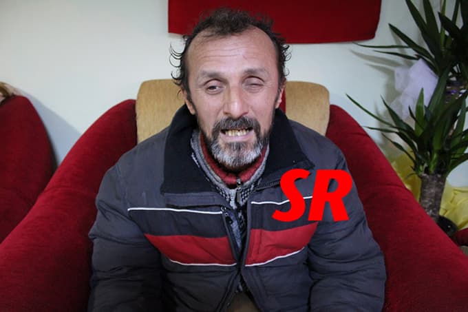 Çocukken evlatlık verilen adam gerçek ailesini arıyor