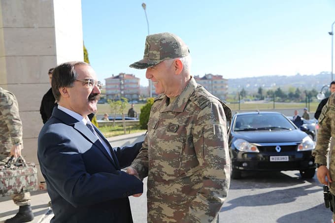 Komutanlar Vali Coş'u ziyaret etti