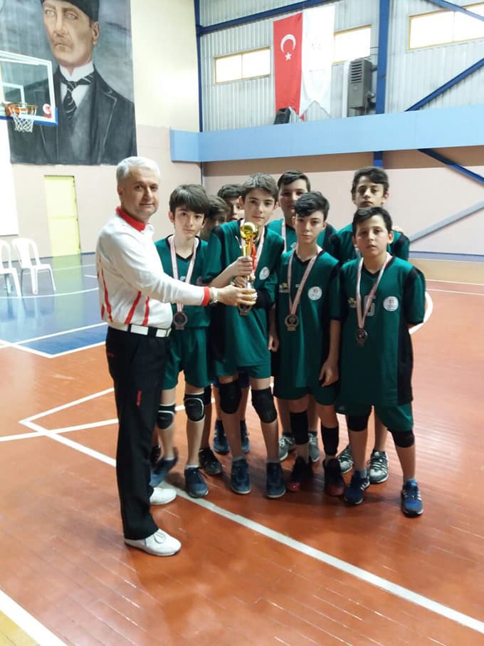 Mini Voleybol Erkekler Ligi sona erdi