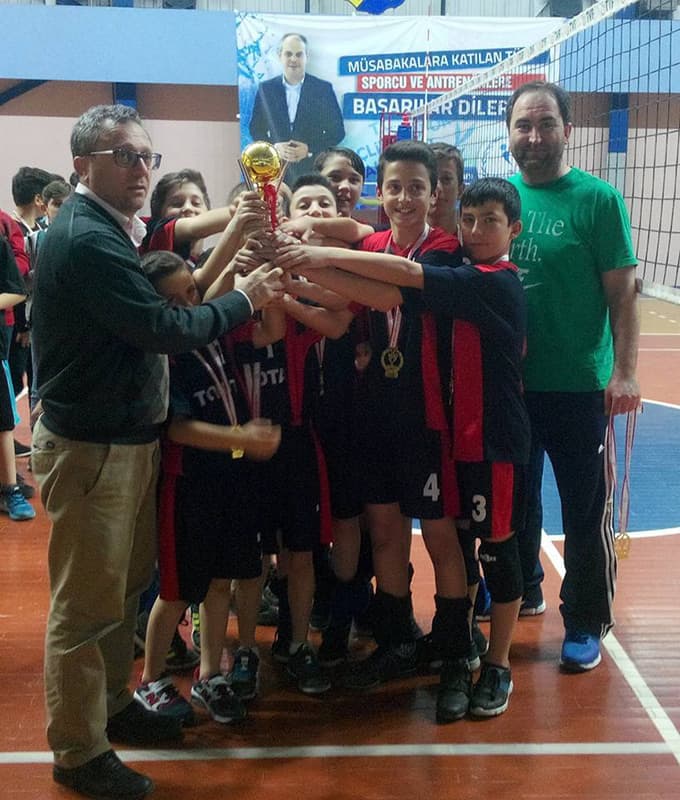 Mini Voleybol Erkekler Ligi sona erdi