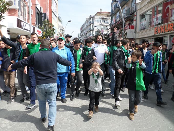 Tatangalar'dan maç öncesi destek yürüyüşü