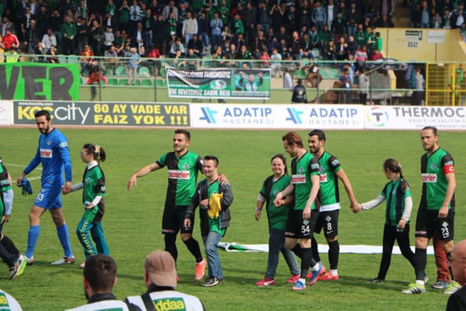 Sakaryaspor'dan 5 gollü galibiyet