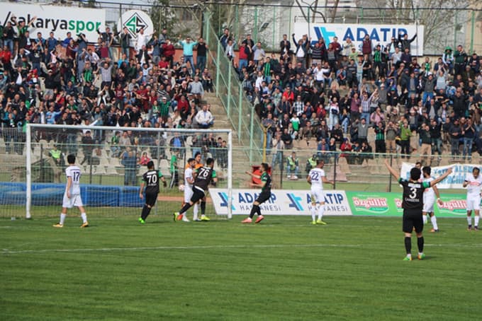 Sakaryaspor'dan 5 gollü galibiyet