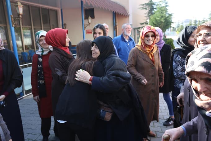 Bu kez onlar gönüllülere misafir oldu