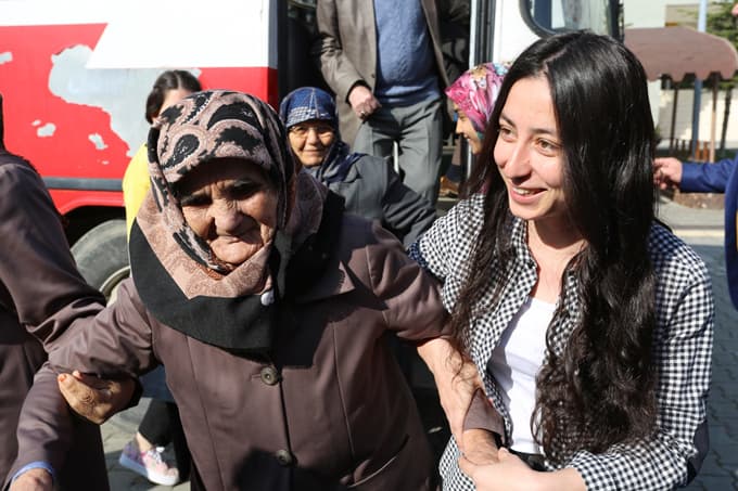 Bu kez onlar gönüllülere misafir oldu