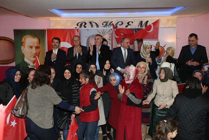 ''Kadın toplum hayatının önemli bir parçasıdır''