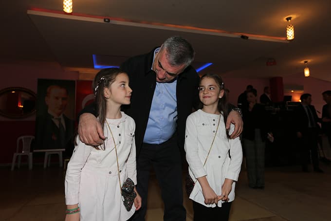 ''Kadın toplum hayatının önemli bir parçasıdır''