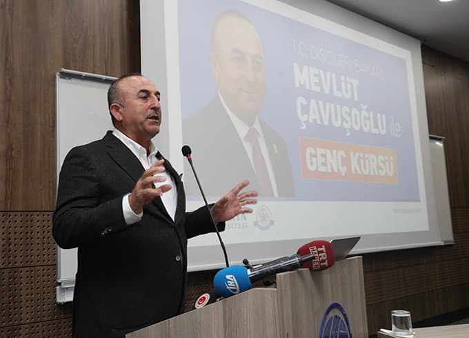 Dışişleri Bakanı Mevlüt Çavuşoğlu Sakarya'ya geldi