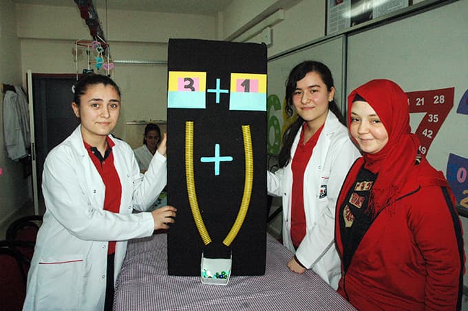 Atık malzemeler öğrencilere ilham oldu