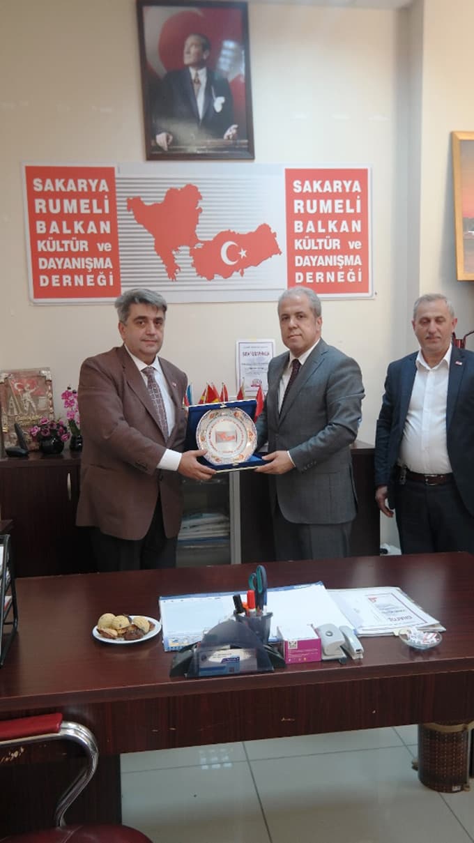 Şamil Tayyar, Sakarya'ya geldi