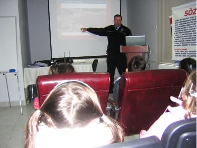 Afacanlar Çocuk Evi, Emniyet Teşkilatını Ziyaret Etti