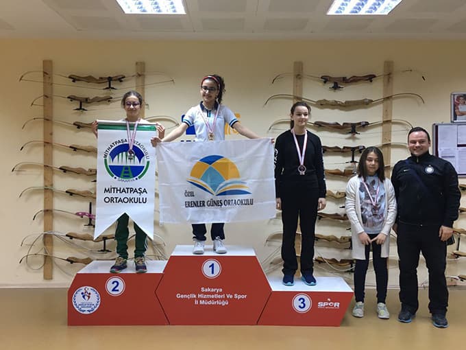 Oklar birincilik için atıldı