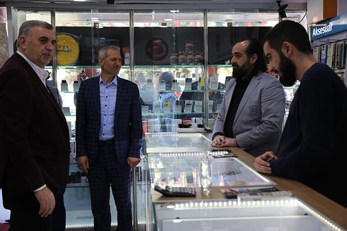 Bulvar esnafını ziyaret ettiler