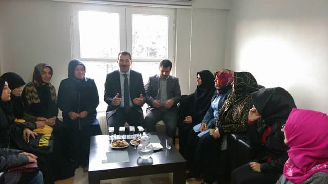 Vekil Yavuz ''Mührü beyaz kağıta vurun'' dedi