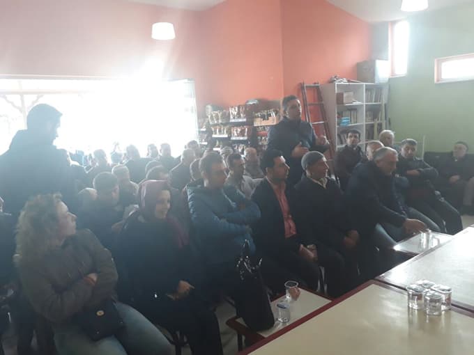 AKP, mahalle sakinleriyle buluşmaya devam ediyor