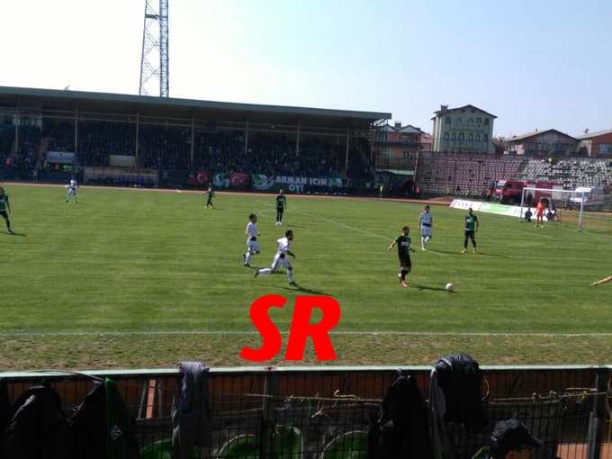 Sakaryaspor 9'da 9 yaptı