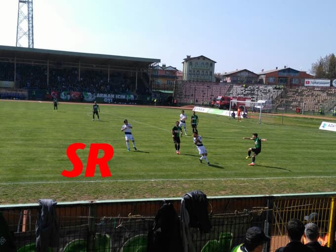 Sakaryaspor 9'da 9 yaptı