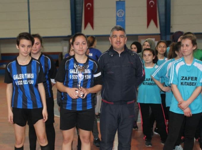 Akyazı'da futbol ve futsal şampiyonları belli oldu