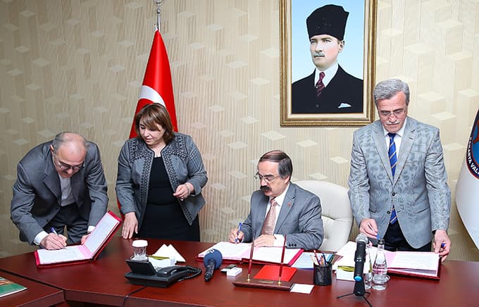 Hayırsever iş adamından eğitime destek
