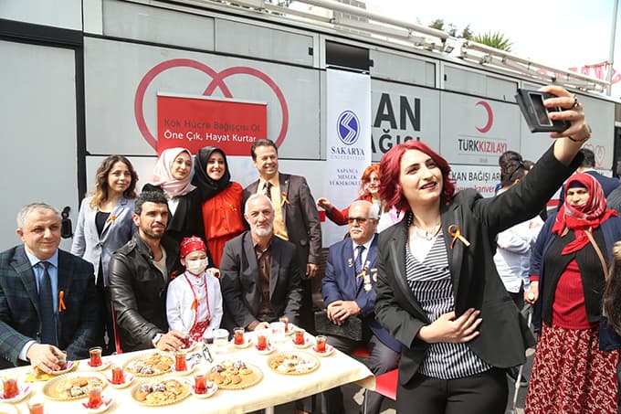 Kenan Sofuoğlu'ndan lösemili çocuklara destek