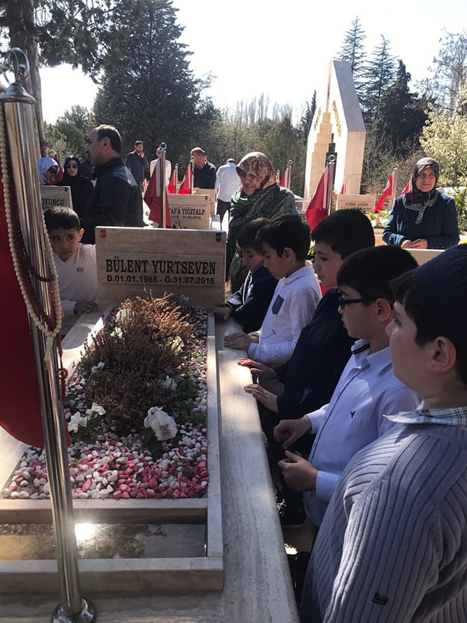 Hafızlık Okulu Şehidini Ziyaret Etti