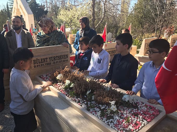 Hafızlık Okulu Şehidini Ziyaret Etti