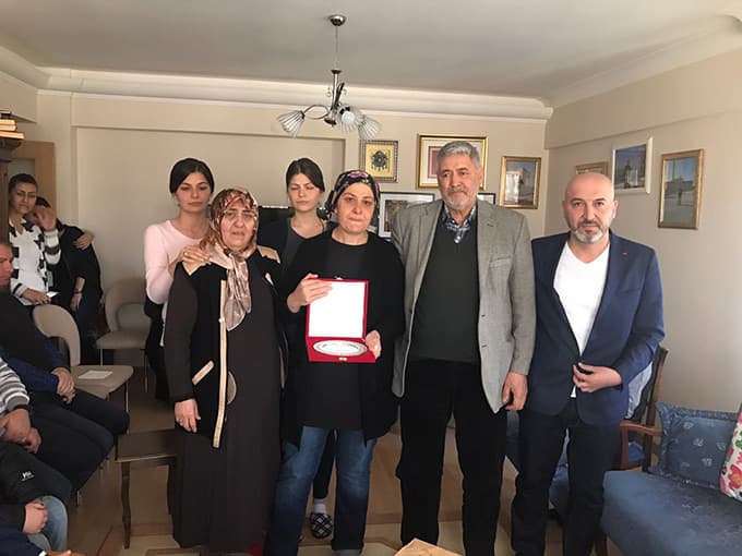 Hafızlık Okulu Şehidini Ziyaret Etti