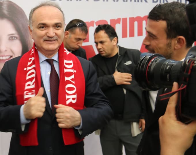 Bakan Özlü Serdivan'da bilime dair konuştu