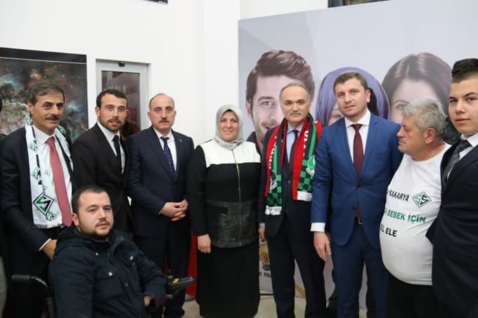 Bakan Özlü Serdivan'da bilime dair konuştu