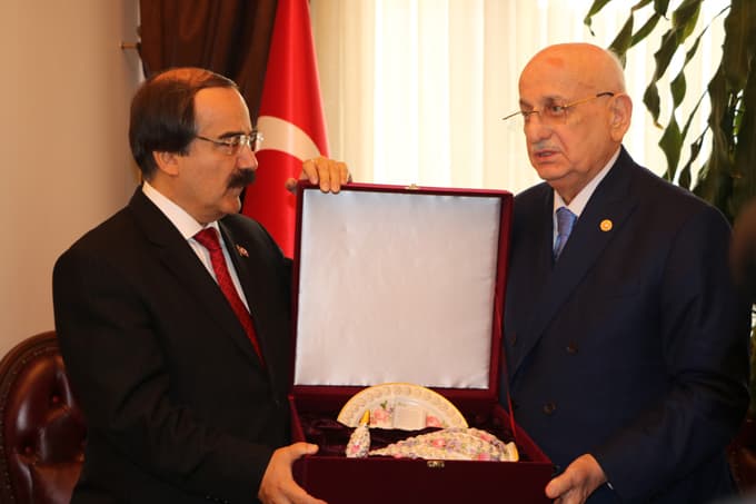 TBMM Başkanı İsmail Kahraman Sakarya'ya geldi