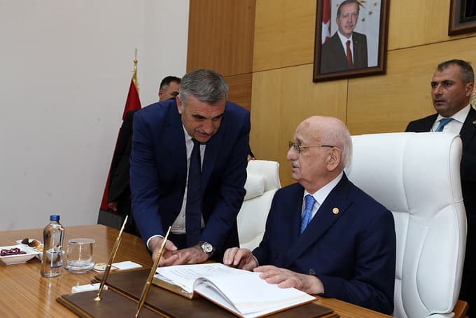 TBMM Başkanı İsmail Kahraman Sakarya'ya geldi