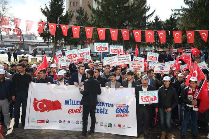 Çark Caddesi'nde ''Evet'' için yürüdüler