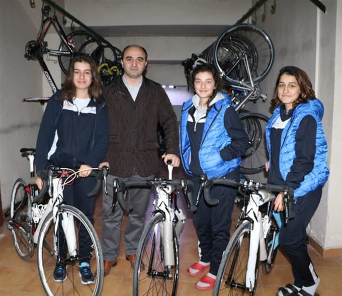 13 sporcumuz Adana'da ilimizi  temsil edecek