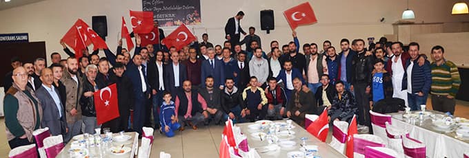 Erenler'in gençleri yemekte buluştu