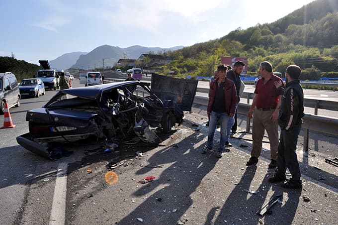 Geyve'de trafik kazası: 6 yaralı
