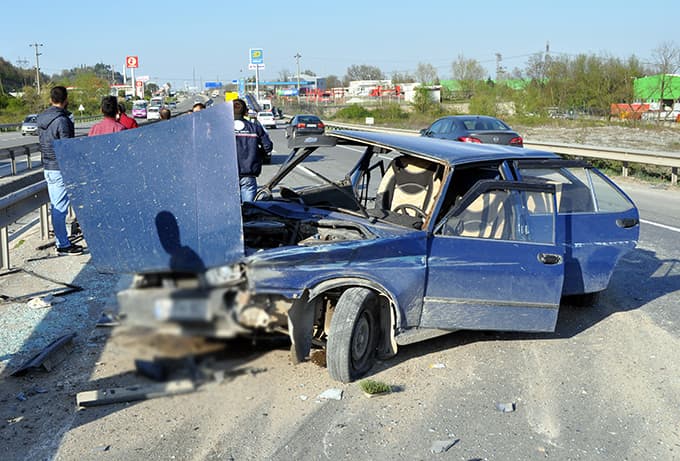 Geyve'de trafik kazası: 6 yaralı