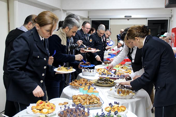 Miniklerden Polis teşkilatına anlamlı ziyaret