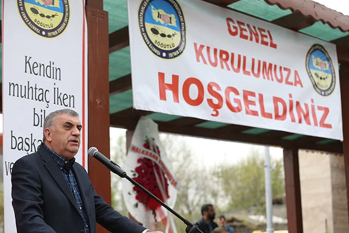 ''Derdimiz millete hizmet''