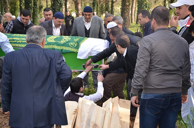 Belediye Meclis Üyesi İsa Yenioğlu'nun baba acısı