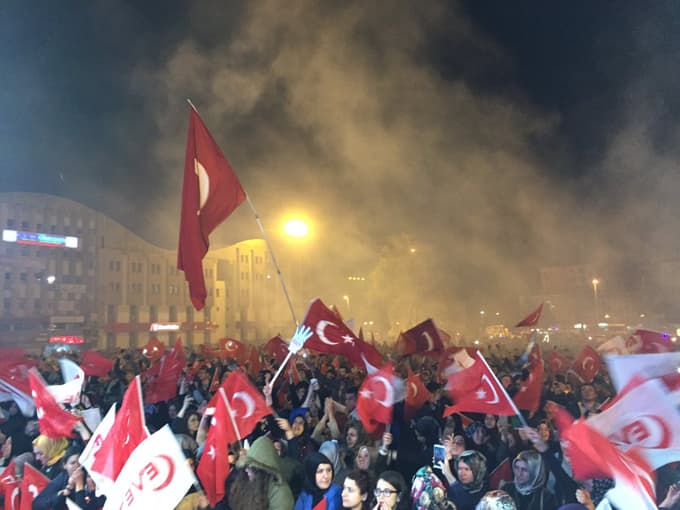 Sakarya, seçim sonucunu kutluyor