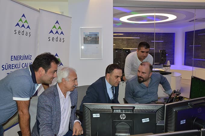 Referandumda elektrikler kesilmesin diye 512 kişi çalıştı