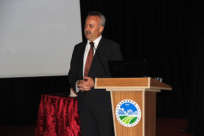 ''Eğitim, öfkemizi kontrol altında tutmaya yetmiyor''