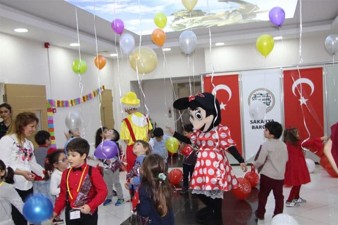 Baro'da 23 Nisan coşkusu