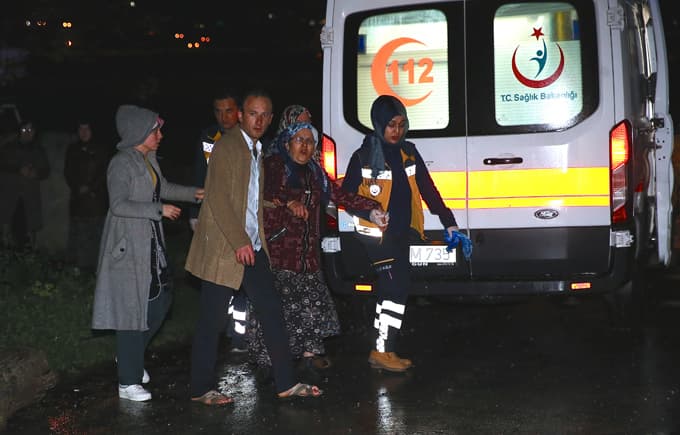 Kamyonet insanları biçti! 1 ölü 2 ağır yaralı