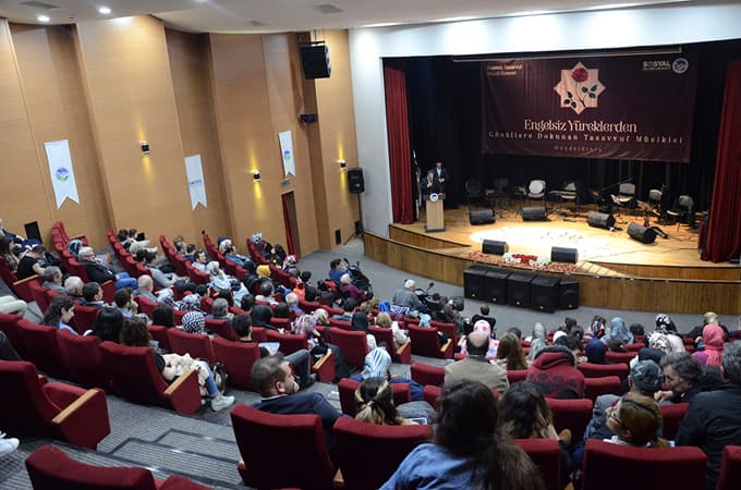Öğrencilerden tasavvuf konseri